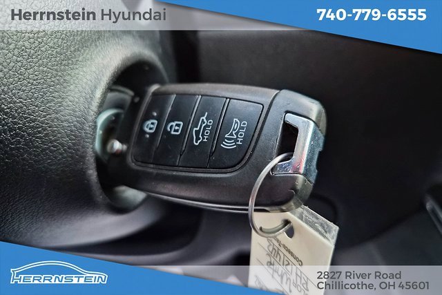 Certified 2024 Hyundai Santa Cruz SE image 19