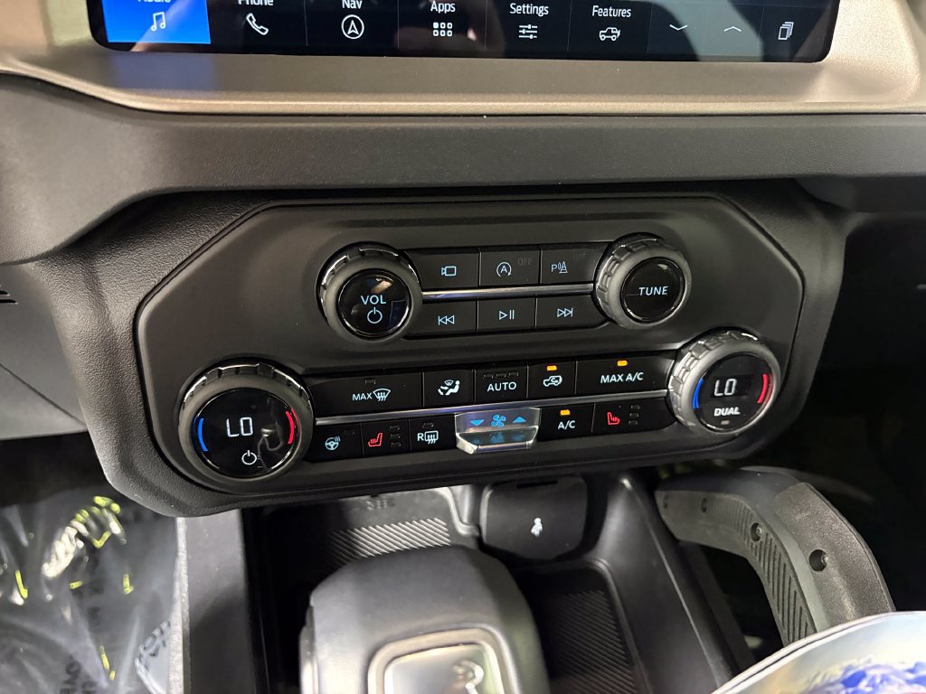 Certified 2026 Ford Bronco Outer Banks w/ Sasquatch Package AWD/4WD image 19
