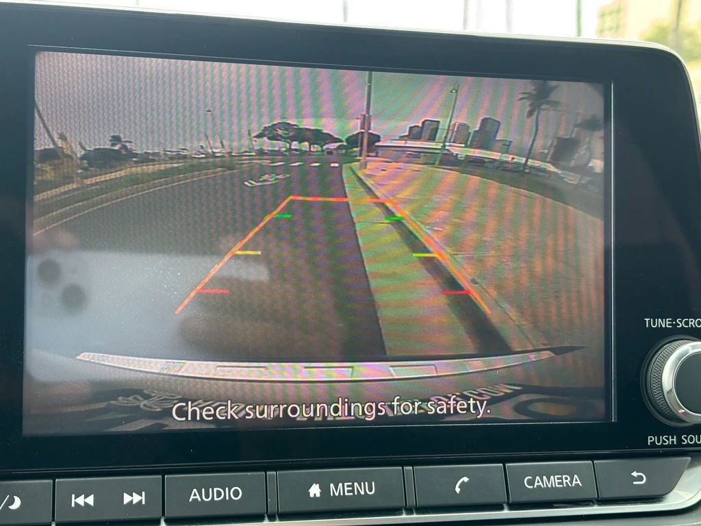 Used 2022 Nissan Rogue SV image 18