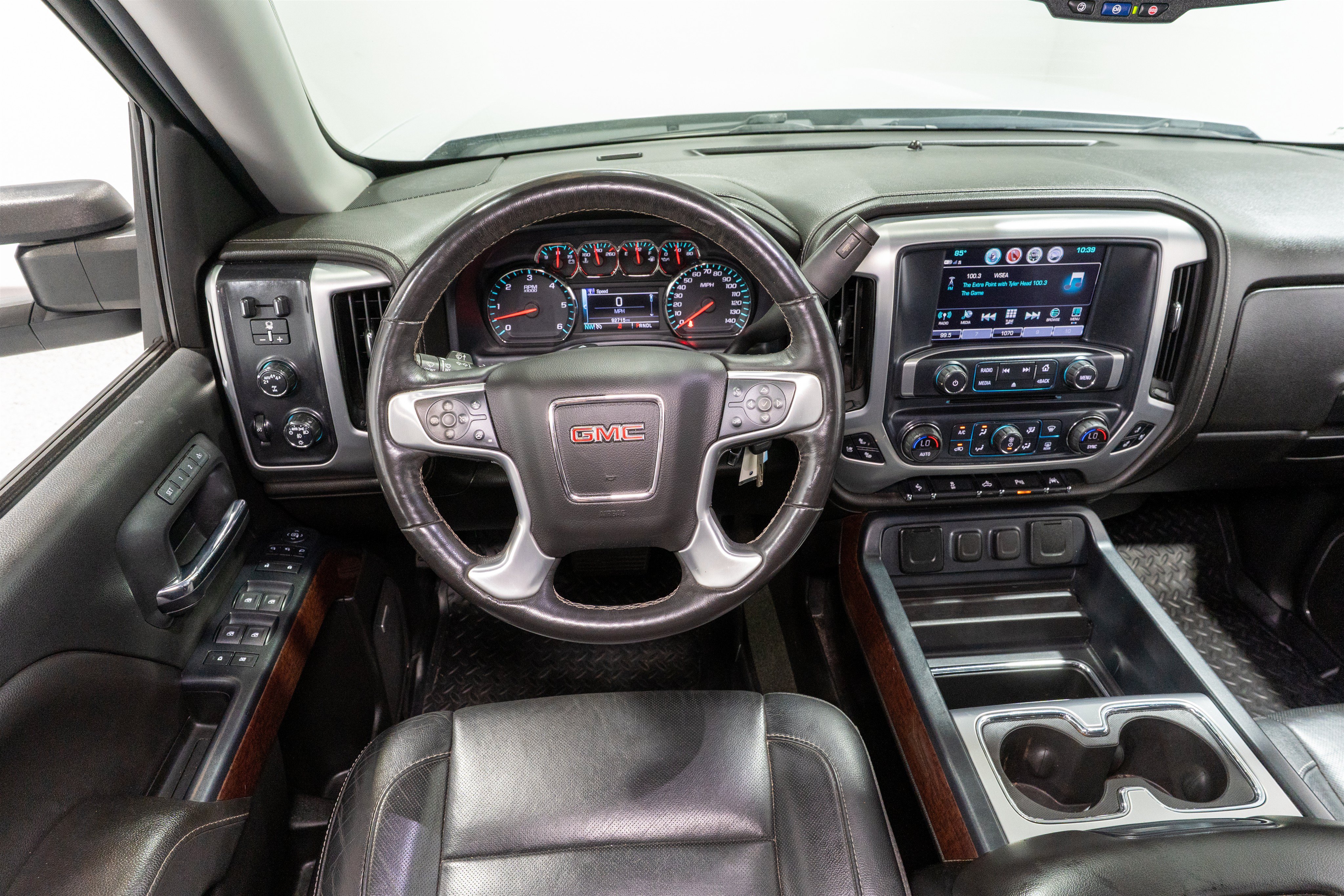 Used 2018 GMC Sierra 1500 SLT w/ SLT Premium Package AWD/4WD image 11