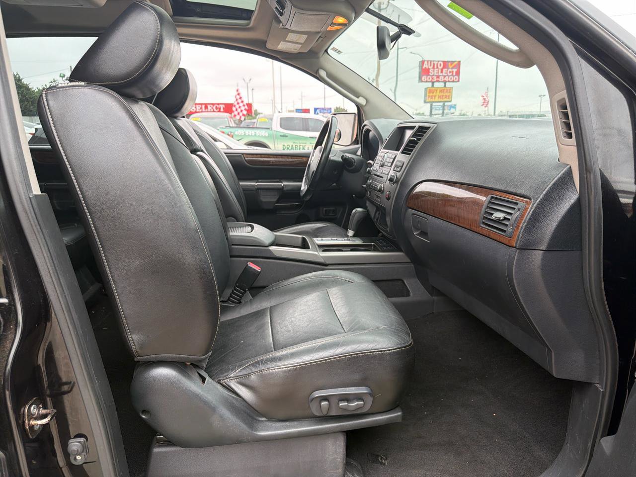 Used 2011 Nissan Armada Platinum w/ 2nd Row Captain Seat Pkg AWD/4WD image 18