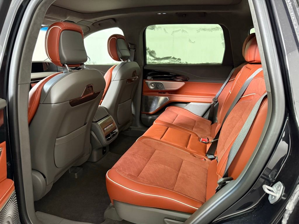 New 2024 Lincoln Nautilus Black Label w/ Jet Appearance Package (87T) image 39