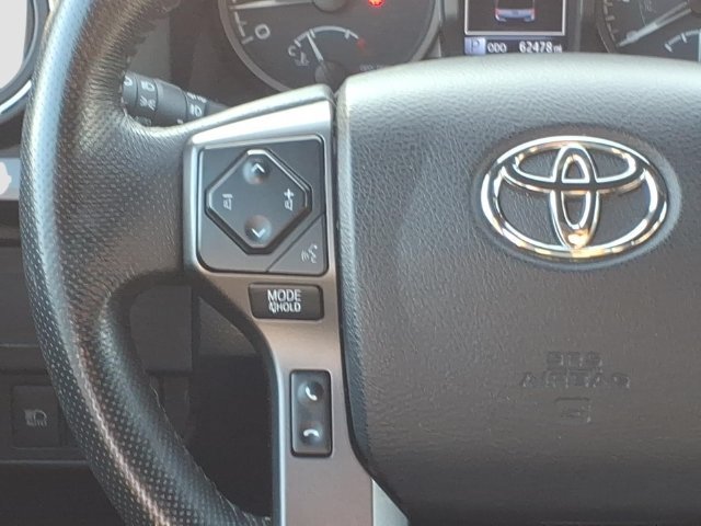 Used 2022 Toyota Tacoma TRD Off-Road w/ Technology Package AWD/4WD image 11