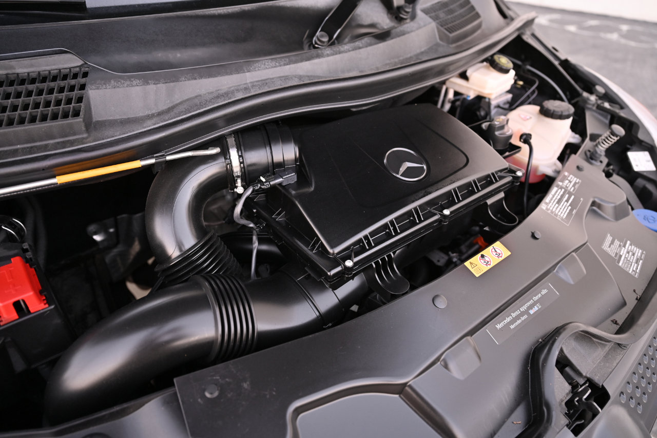 Used 2018 Mercedes-Benz Metris Passenger image 31