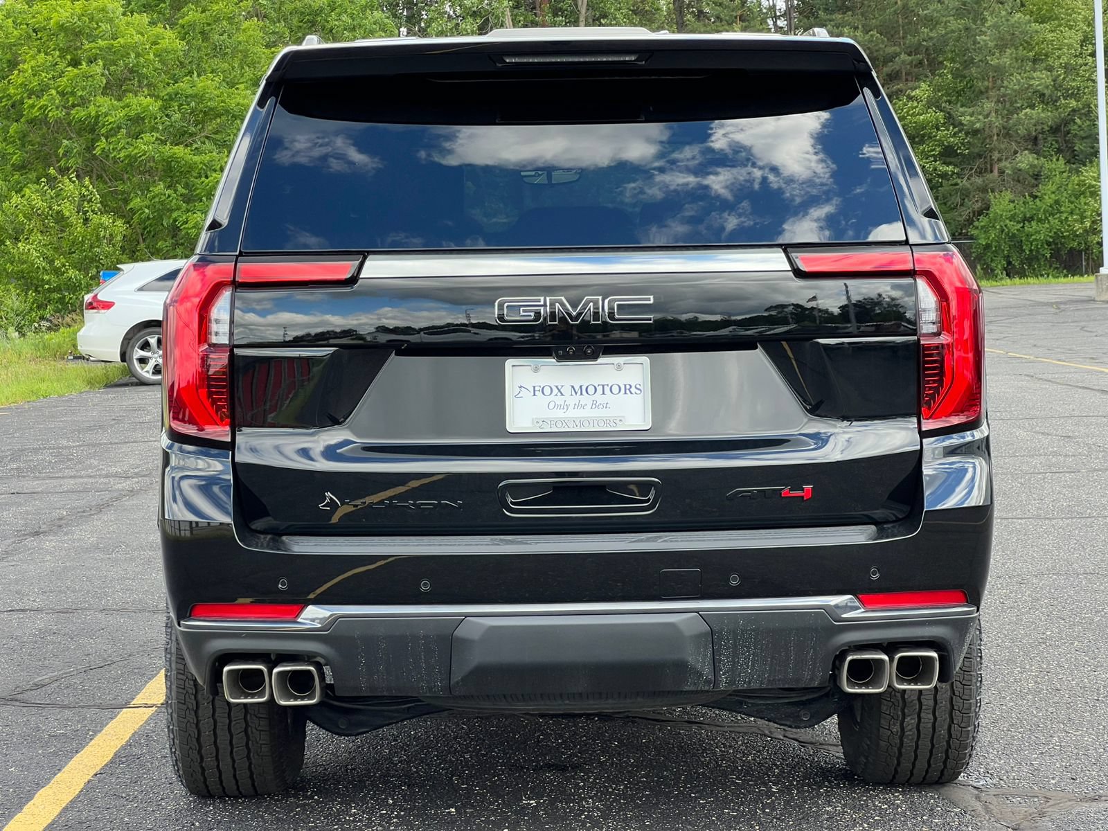 New 2026 GMC Yukon AT4 w/ AT4 Premium Plus Package AWD/4WD image 54