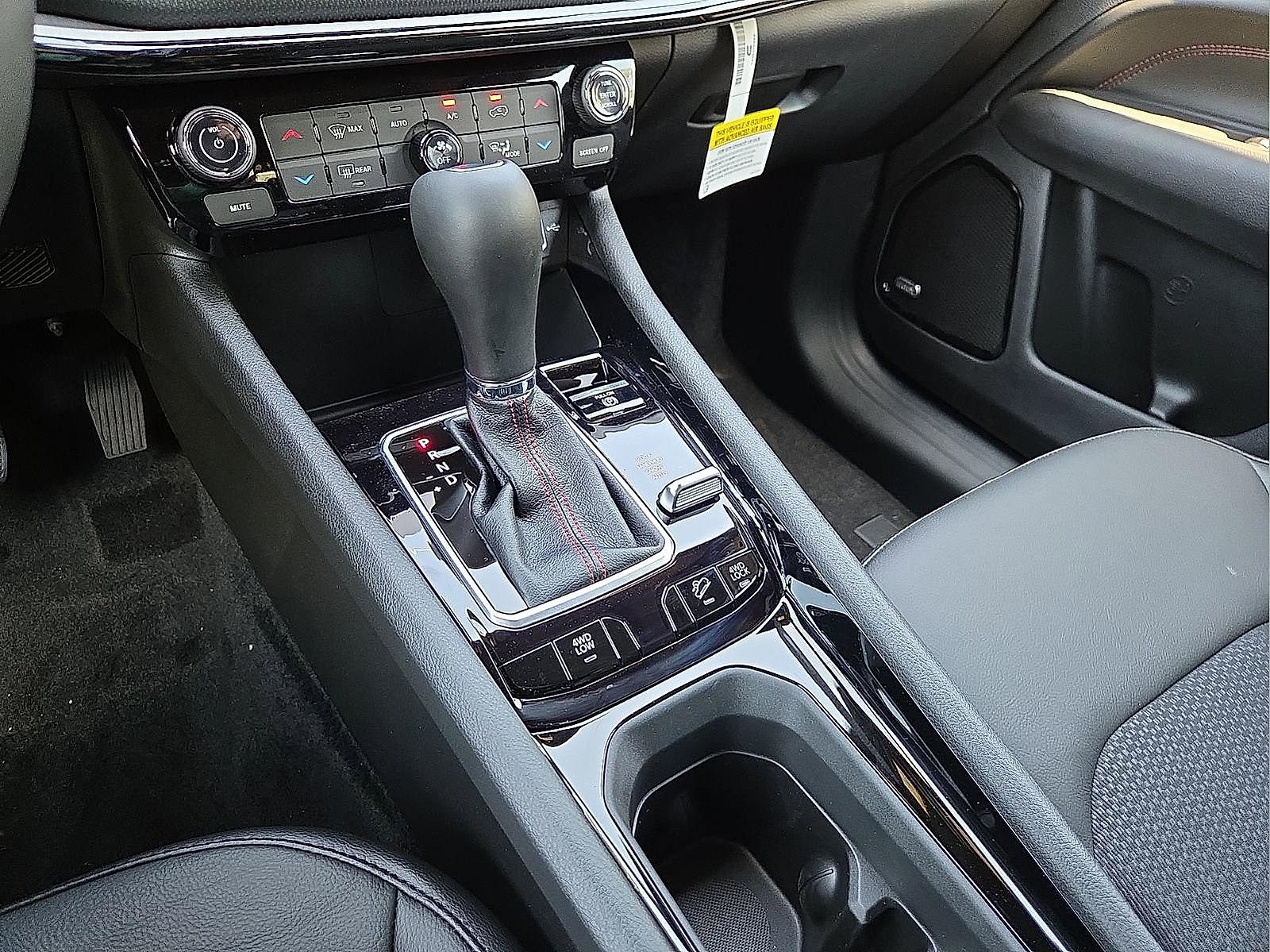 New 2026 Jeep Compass Trailhawk AWD/4WD image 25