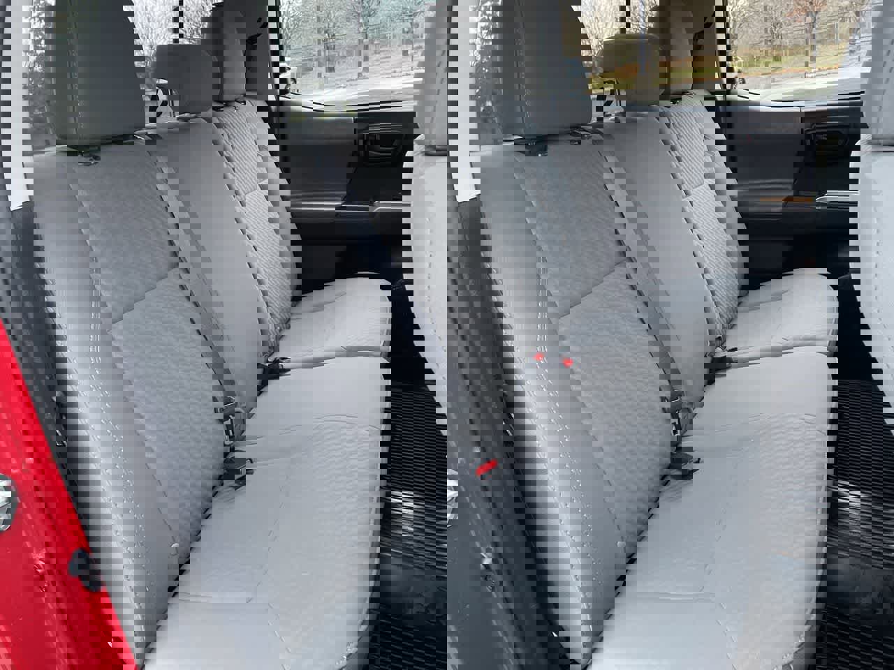 Used 2020 Toyota Tacoma SR5 image 15