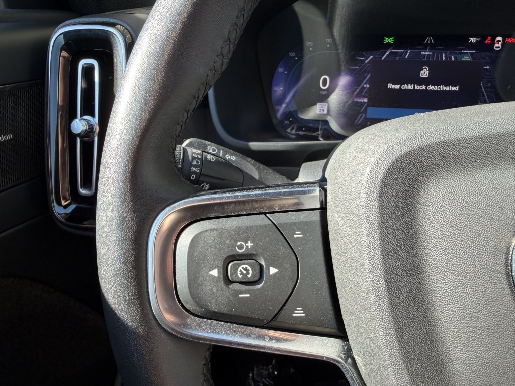 Used 2023 Volvo XC40 Recharge Ultimate AWD/4WD image 29