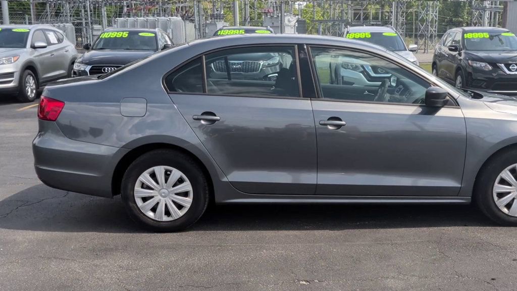 Used 2013 Volkswagen Jetta Sedan image 9