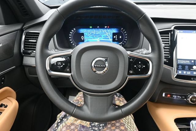Used 2024 Volvo XC90 B6 Ultimate w/ Protection Package Premier AWD/4WD image 25