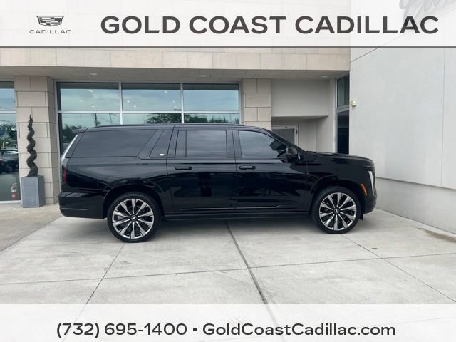 Certified 2025 Cadillac Escalade ESV Premium Luxury w/ Touring Package AWD/4WD image 4