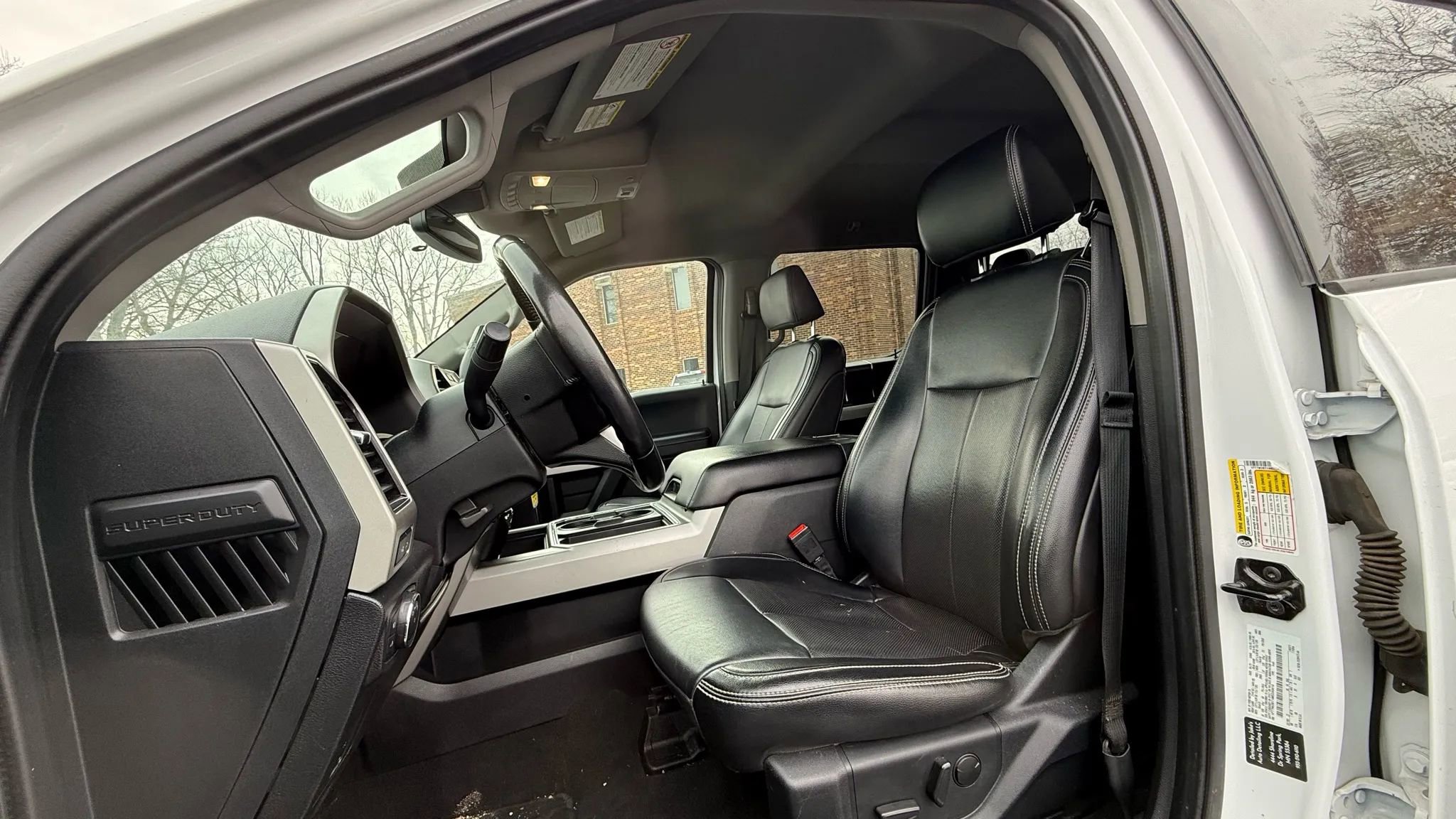 Used 2021 Ford F250 Lariat image 2