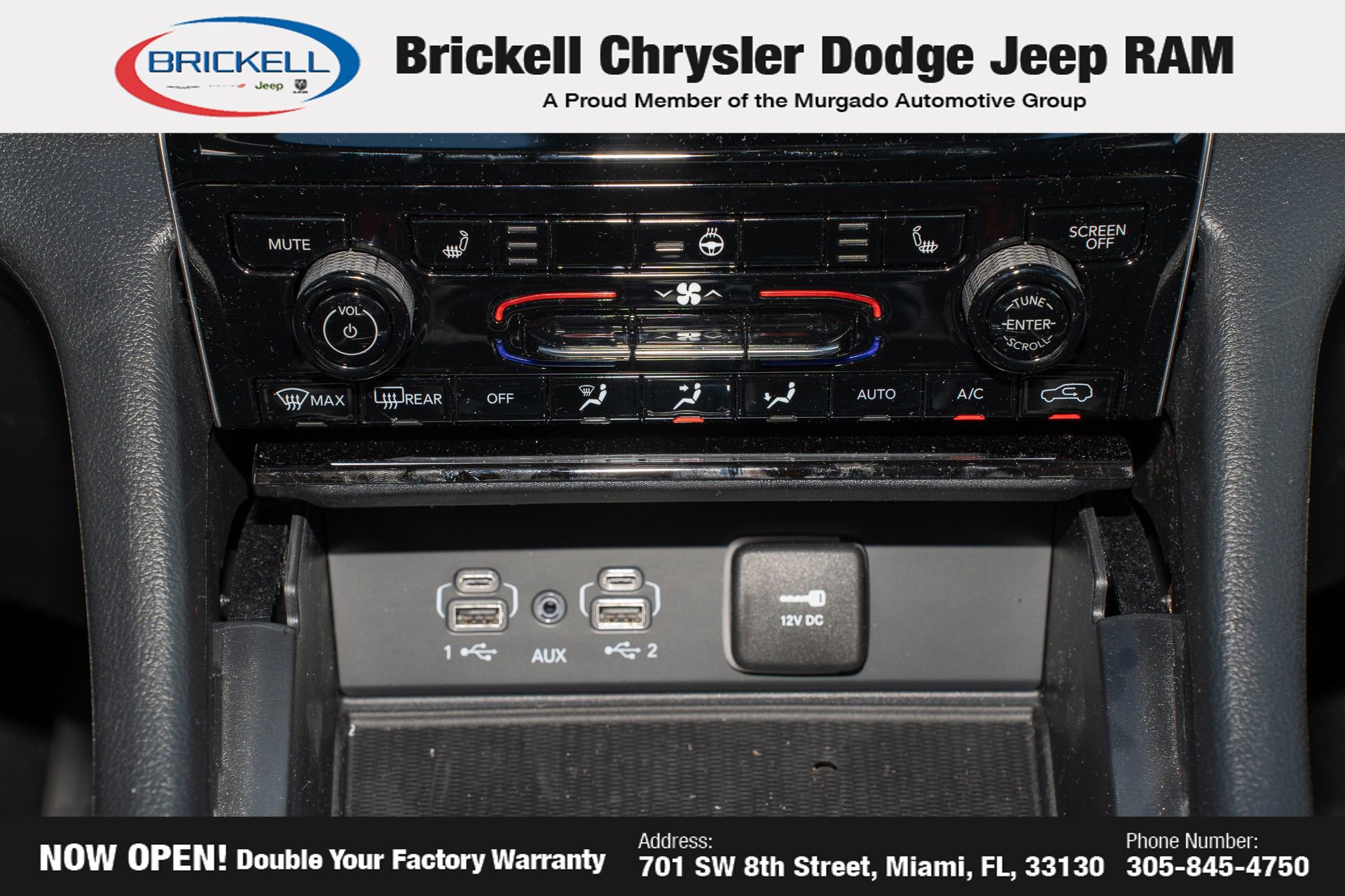 New 2025 Jeep Grand Cherokee Laredo X w/ Luxury Tech Group I image 24