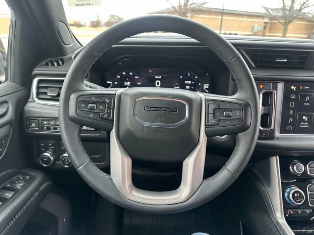 Used 2023 GMC Yukon Denali w/ LPO, Floor Liner Package image 38