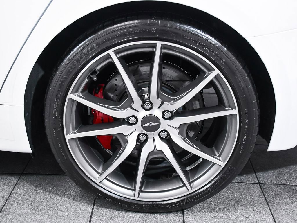 Used 2020 Genesis G70 3.3T w/ Prestige Package image 10