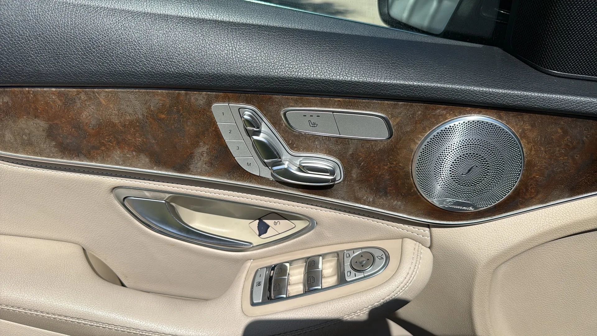 Used 2015 Mercedes-Benz C 300 4MATIC Sedan image 41