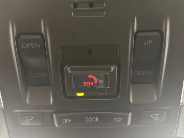 Used 2023 Toyota Highlander XSE FWD image 37