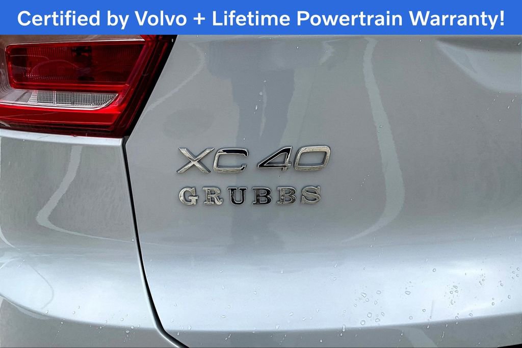 Used 2022 Volvo XC40 T5 R-Design image 41