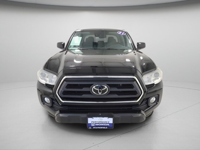 Used 2021 Toyota Tacoma SR5 AWD/4WD image 2