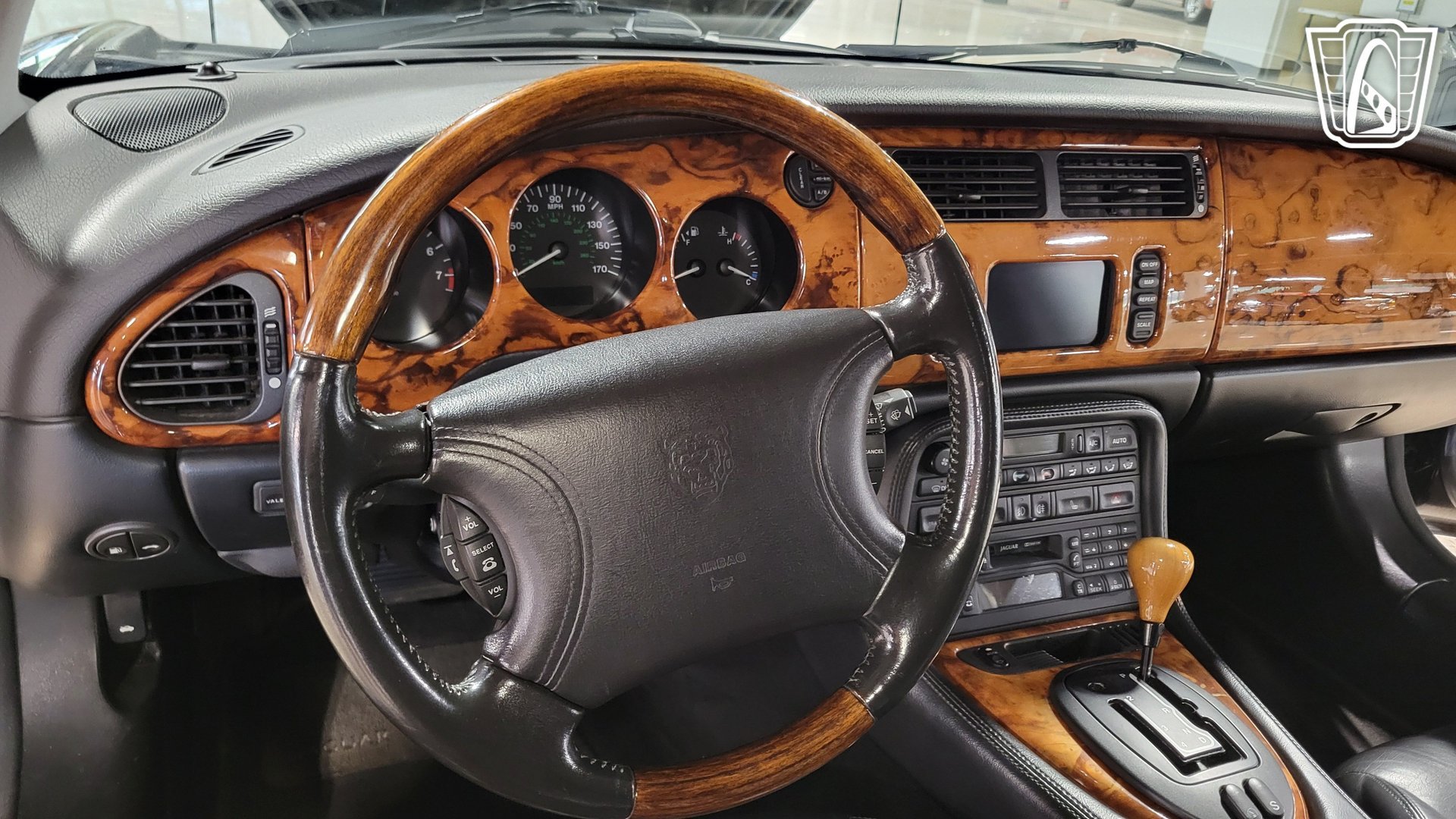 Used 2000 Jaguar XK8 Convertible RWD image 14