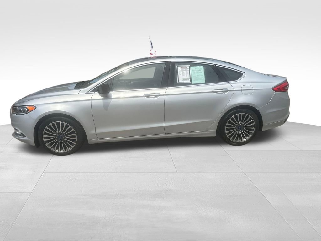 Used 2017 Ford Fusion SE w/ Fusion SE Technology Package FWD image 7