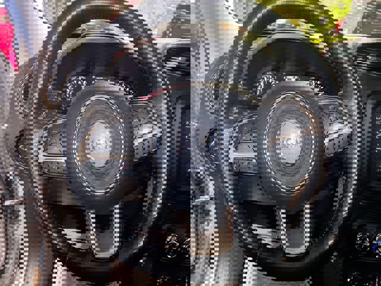 Used 2015 Jeep Renegade Latitude image 14