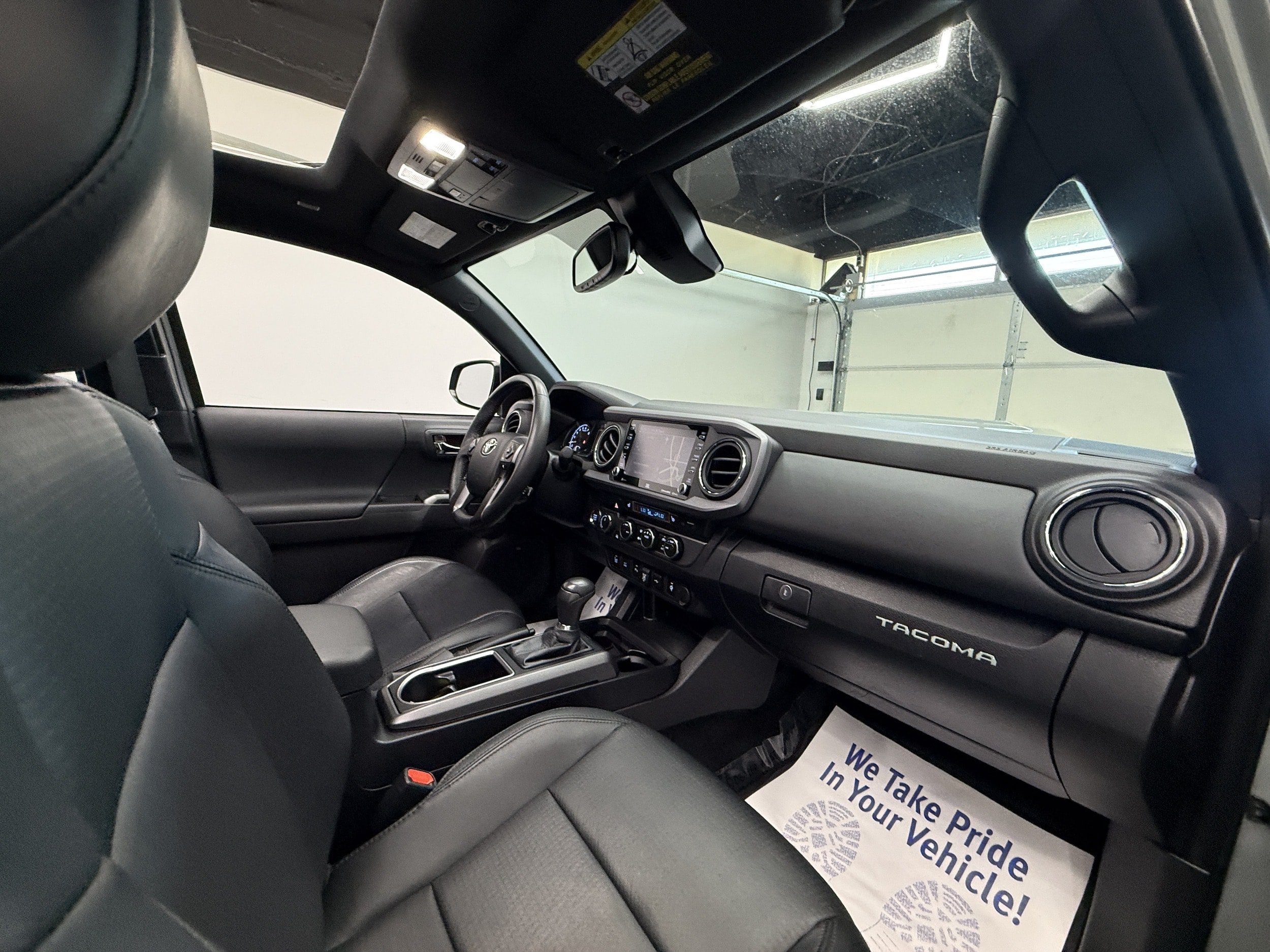 Used 2023 Toyota Tacoma TRD Sport w/ TRD Premium Sport Package AWD/4WD image 20