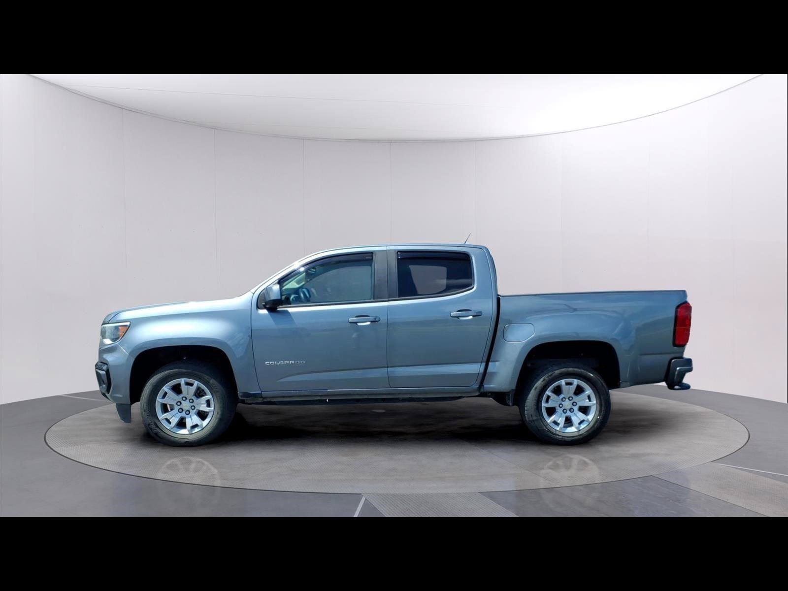 Used 2021 Chevrolet Colorado LT w/ Safety Package RWD image 2