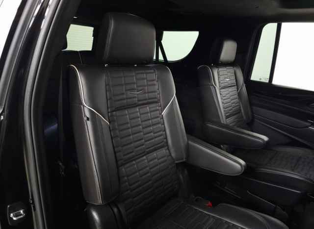 Used 2024 Cadillac Escalade ESV V w/ Heavy-Duty Trailer Package image 48