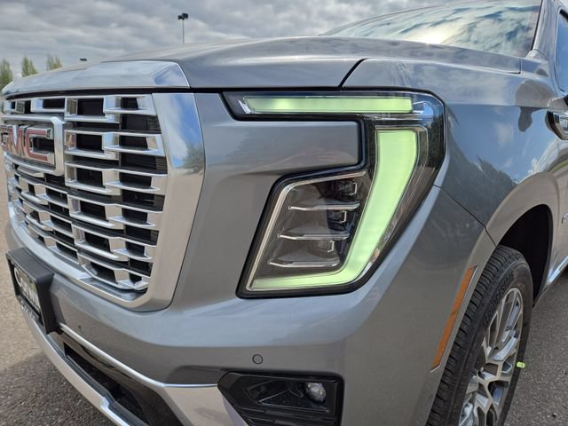 New 2026 GMC Yukon Denali w/ Denali Reserve Package AWD/4WD image 6