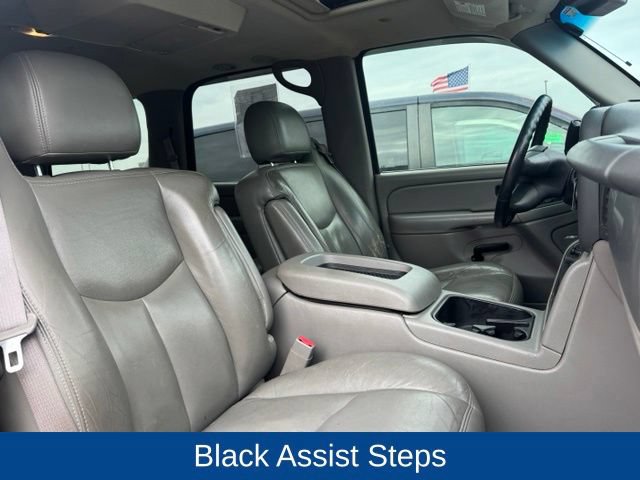 Used 2005 GMC Yukon SLT w/ SLT Preferred Equipment Group AWD/4WD image 23