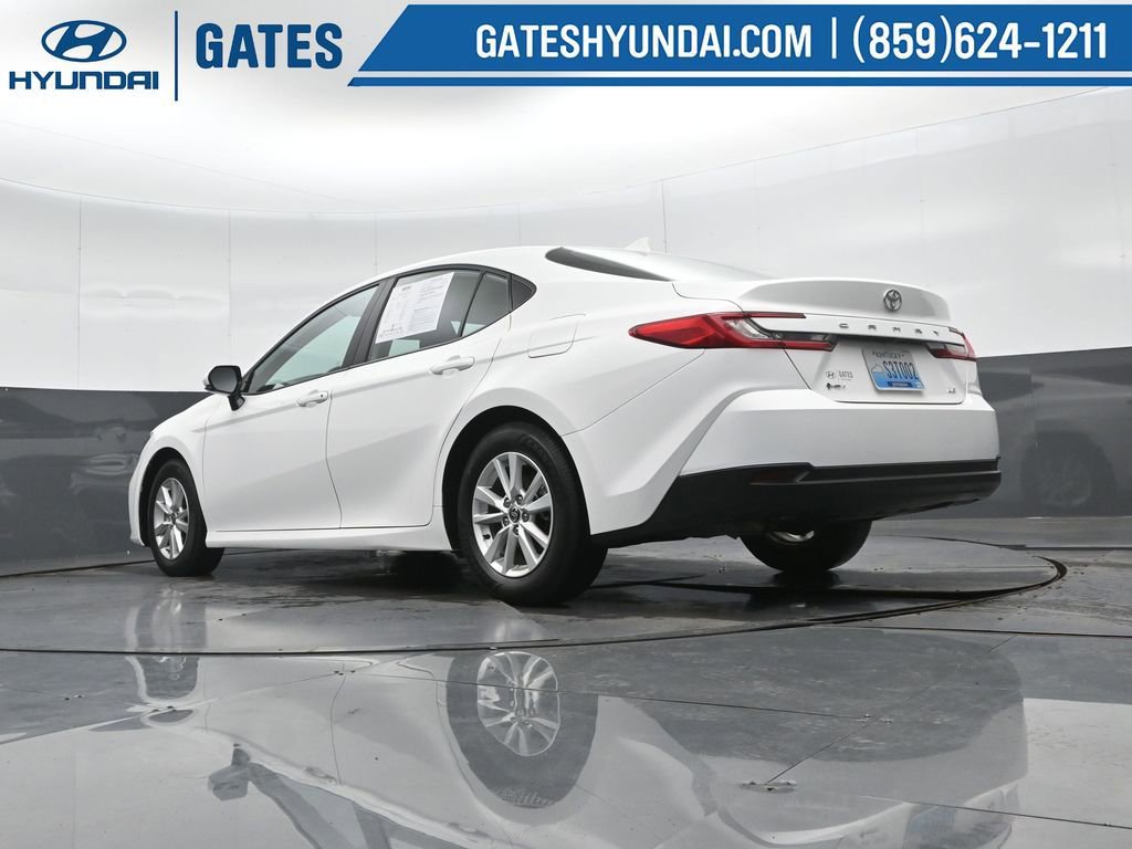 Used 2025 Toyota Camry LE image 46