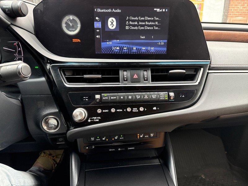 Used 2022 Lexus ES 350 w/ Premium Package image 43