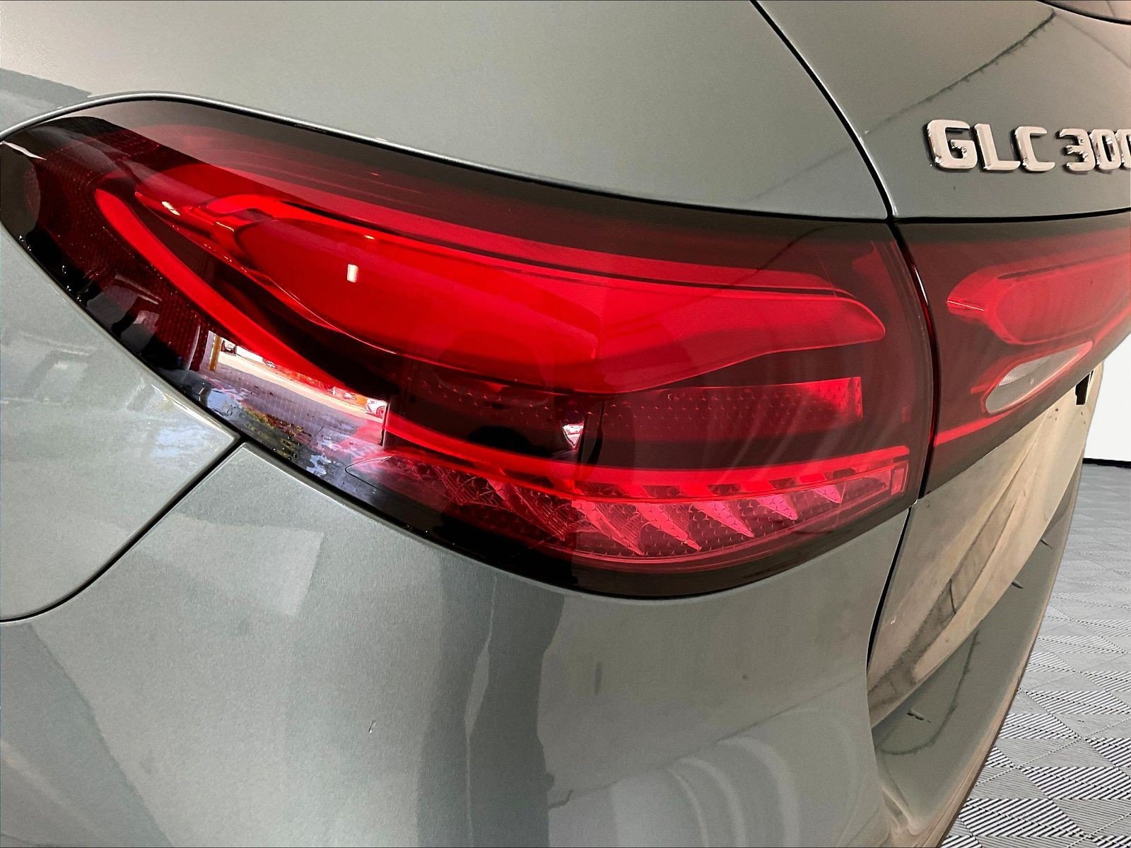 Used 2026 Mercedes-Benz GLC 300 4MATIC image 23