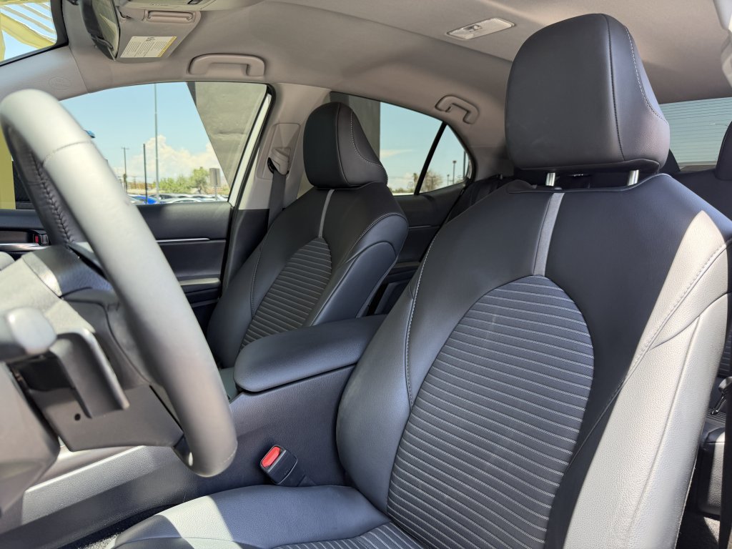 Used 2024 Toyota Camry SE FWD image 30