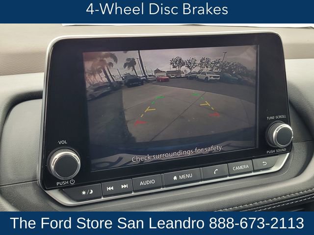 Used 2023 Nissan Rogue SV image 25