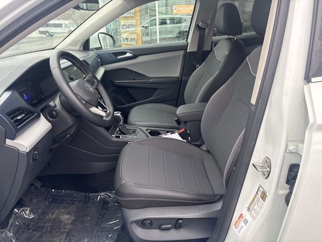 Used 2024 Volkswagen Taos SE image 13