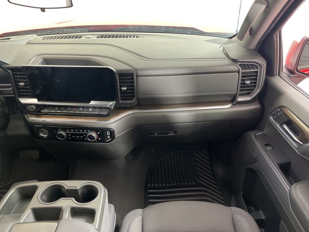 Used 2024 Chevrolet Silverado 1500 LT image 15