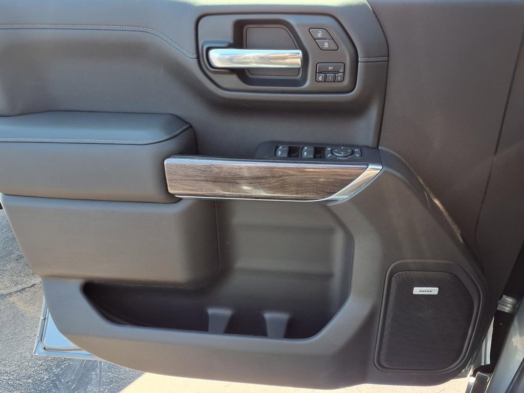 Used 2020 Chevrolet Silverado 1500 LTZ w/ LTZ Plus Package AWD/4WD image 19