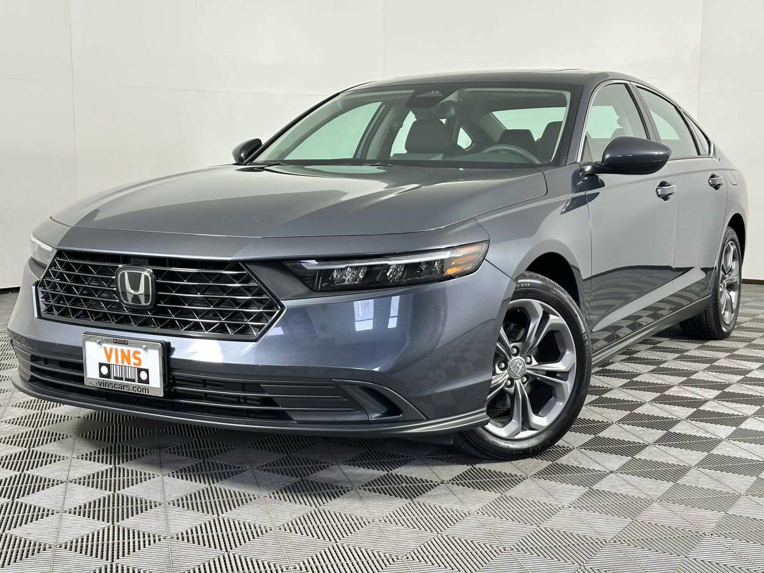 Used 2024 Honda Accord EX image 31