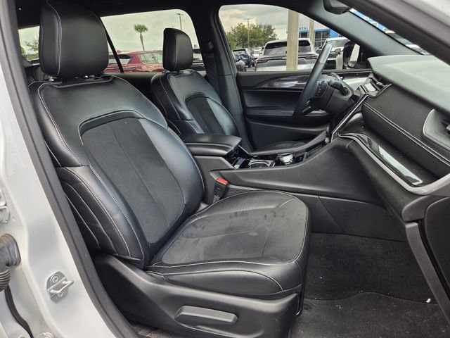 Used 2021 Jeep Grand Cherokee L Laredo AWD/4WD image 17