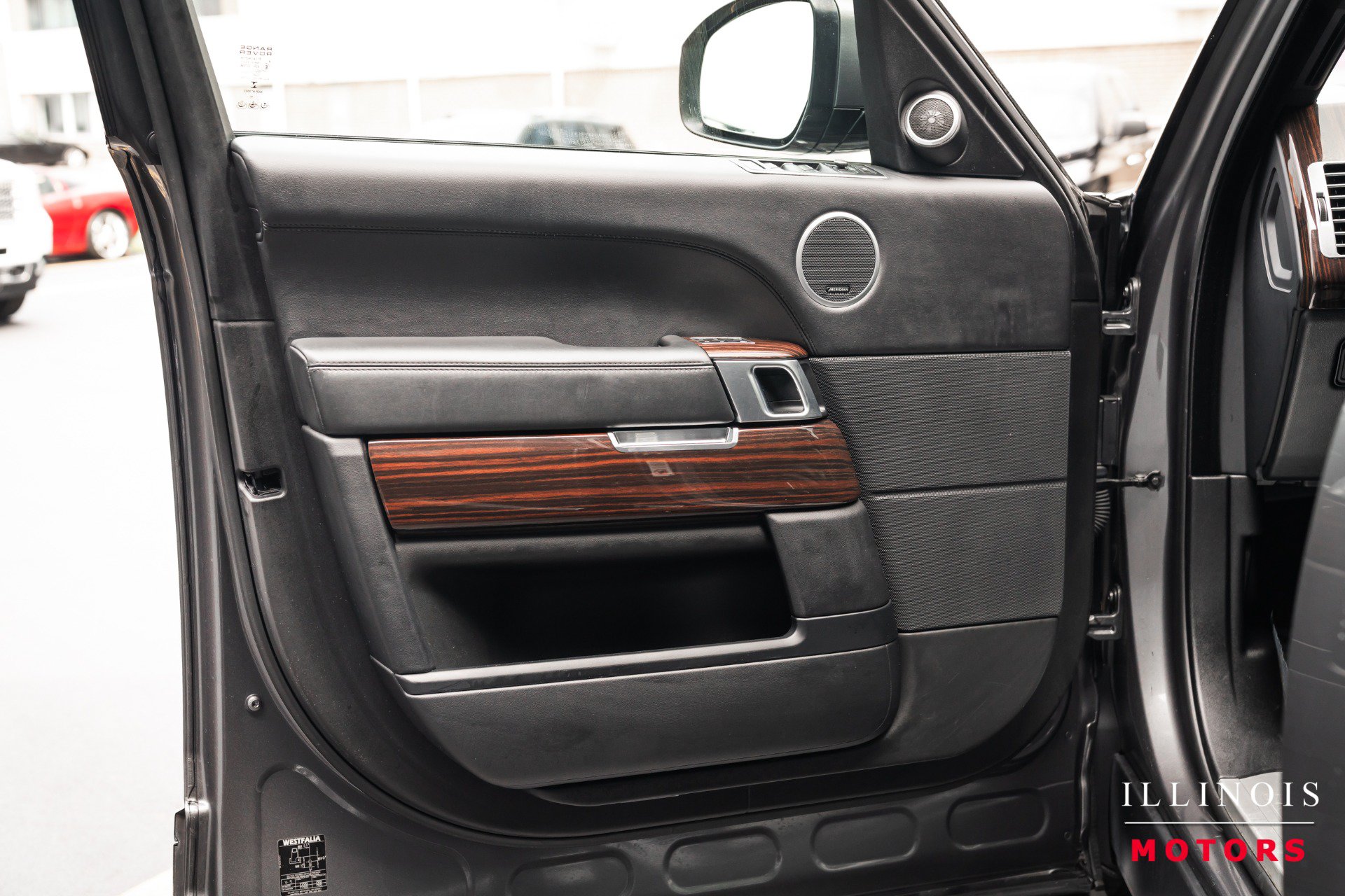 Used 2015 Land Rover Range Rover HSE AWD/4WD image 16