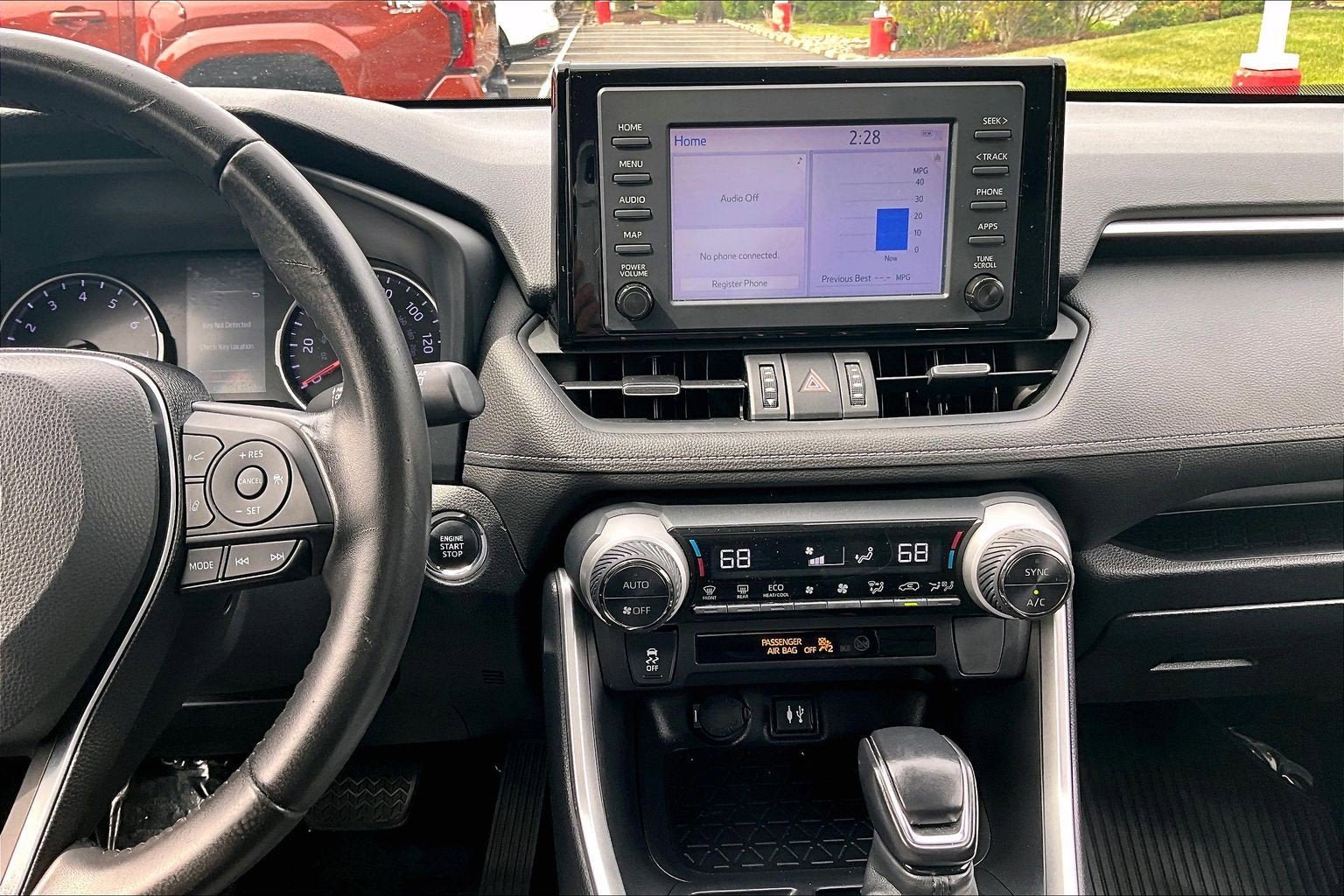 Used 2019 Toyota RAV4 XLE Premium w/ All Weather Liner Package AWD/4WD image 6