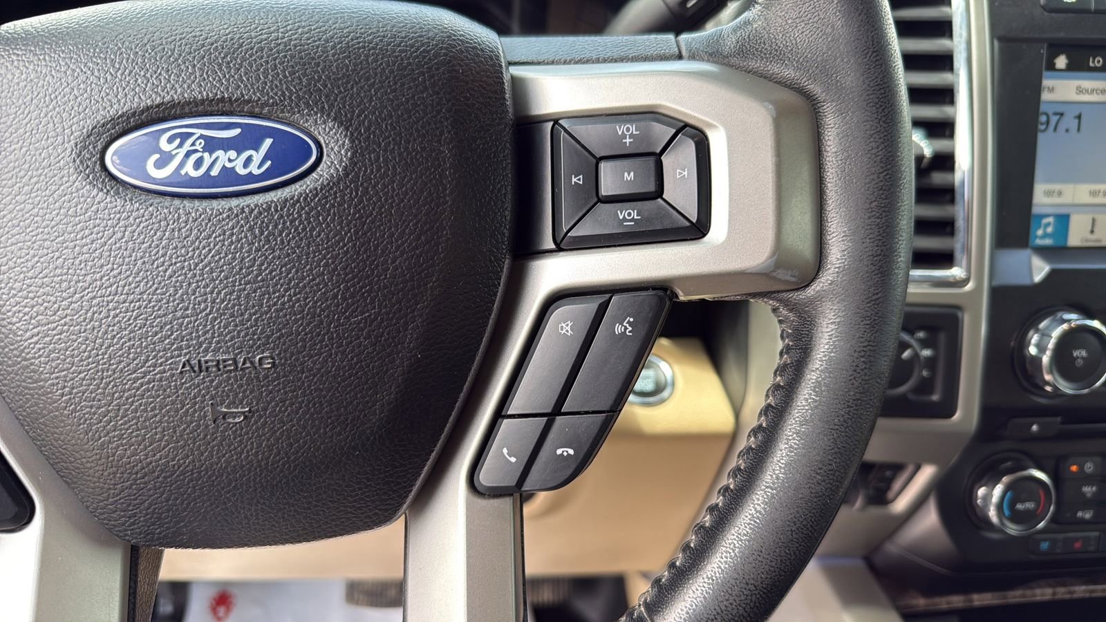 Used 2018 Ford F250 Lariat w/ Lariat Ultimate Package image 13