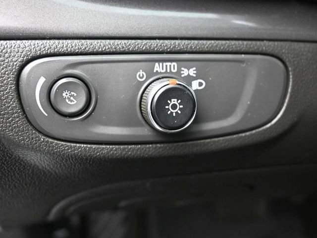 Used 2021 Buick Encore Preferred image 21