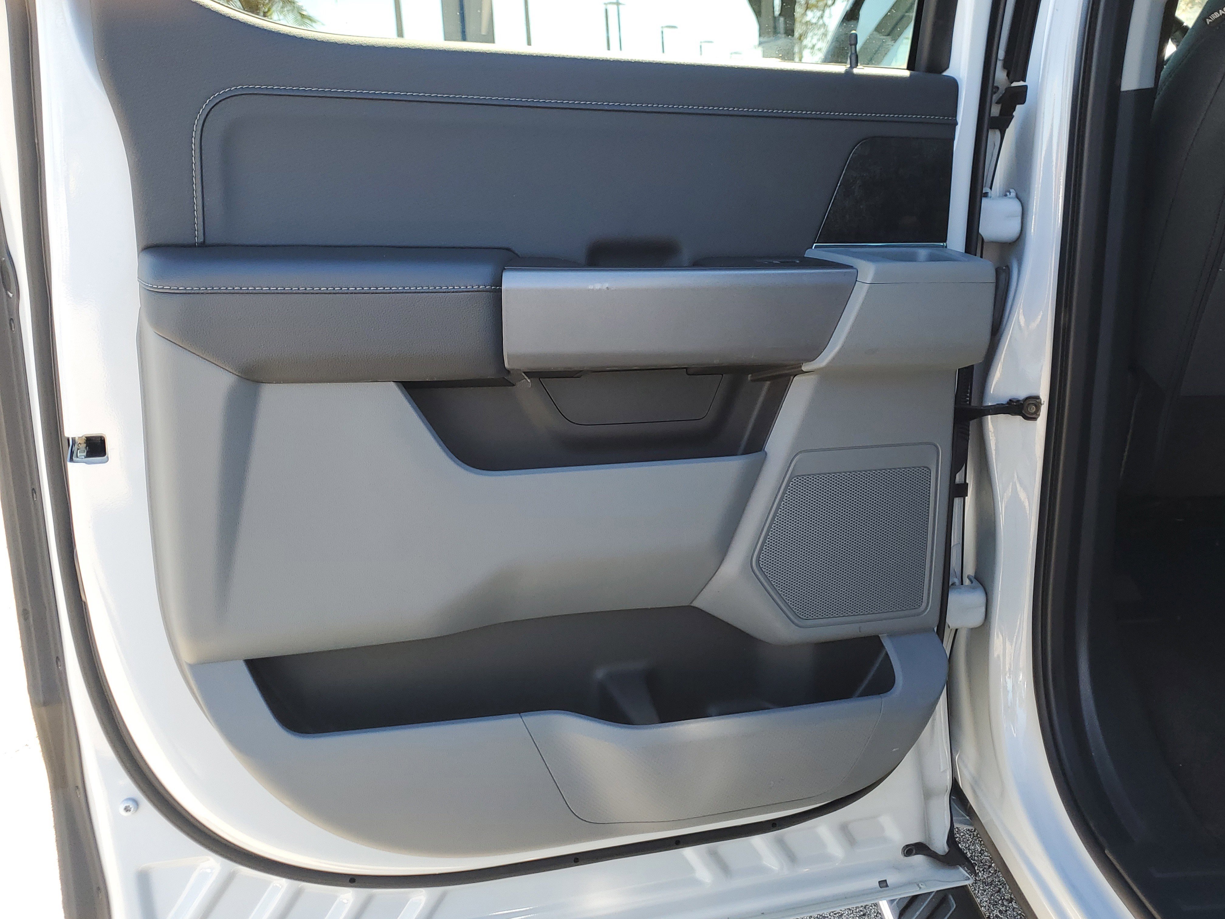 Used 2021 Ford F150 XLT w/ Equipment Group 302A High image 11