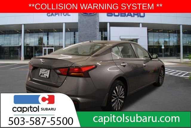 Used 2024 Nissan Altima 2.5 SV w/ SV Premium Package image 3