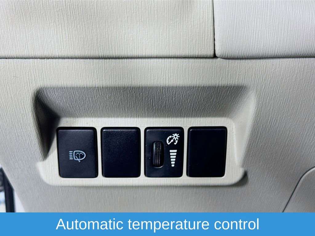 Used 2014 Toyota Prius V Five image 11