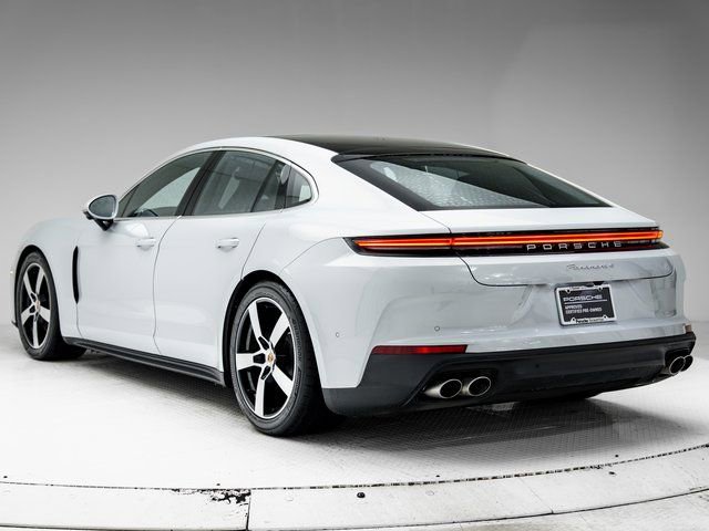 Certified 2025 Porsche Panamera 4 image 3