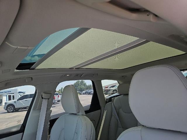 Used 2026 Volvo XC60 B5 Ultra w/ Protection Package Premier AWD/4WD image 22